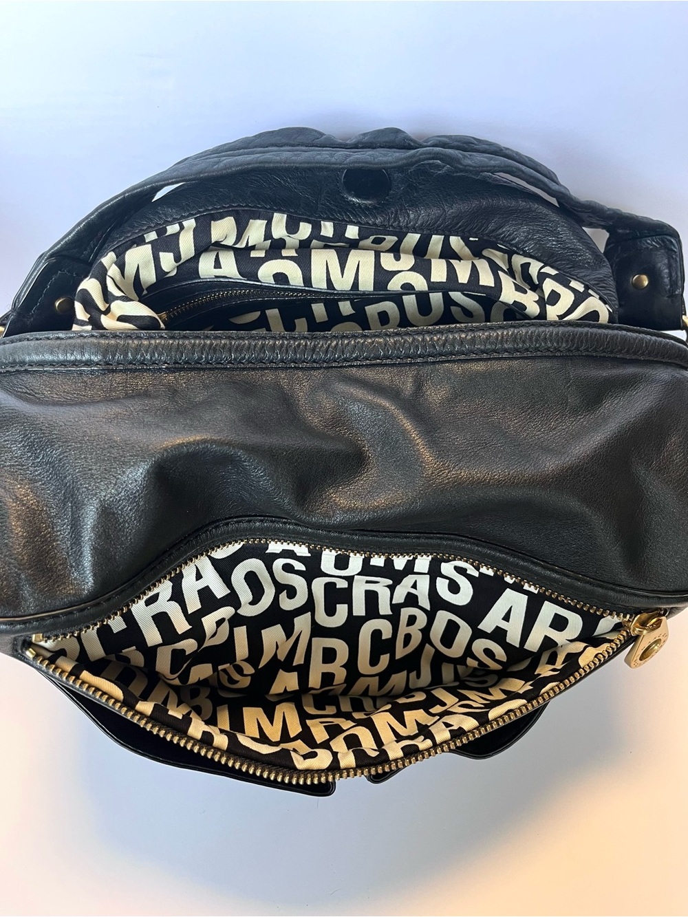 MARC BY MARC JACOBS Totally Turnlock Faridah Black Leather Hobo Bag - Picture 12 of 16